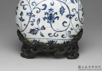 图片[2]-Flask with Indian lotus scrolls in underglaze blue, Ming dynasty (1368-1644)-China Archive